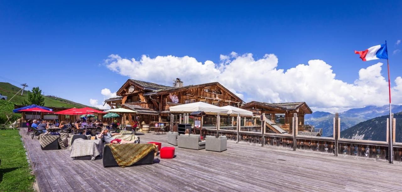 Hotel 3 Etoiles -Restaurant Le Pilatus Courchevel Exterior foto