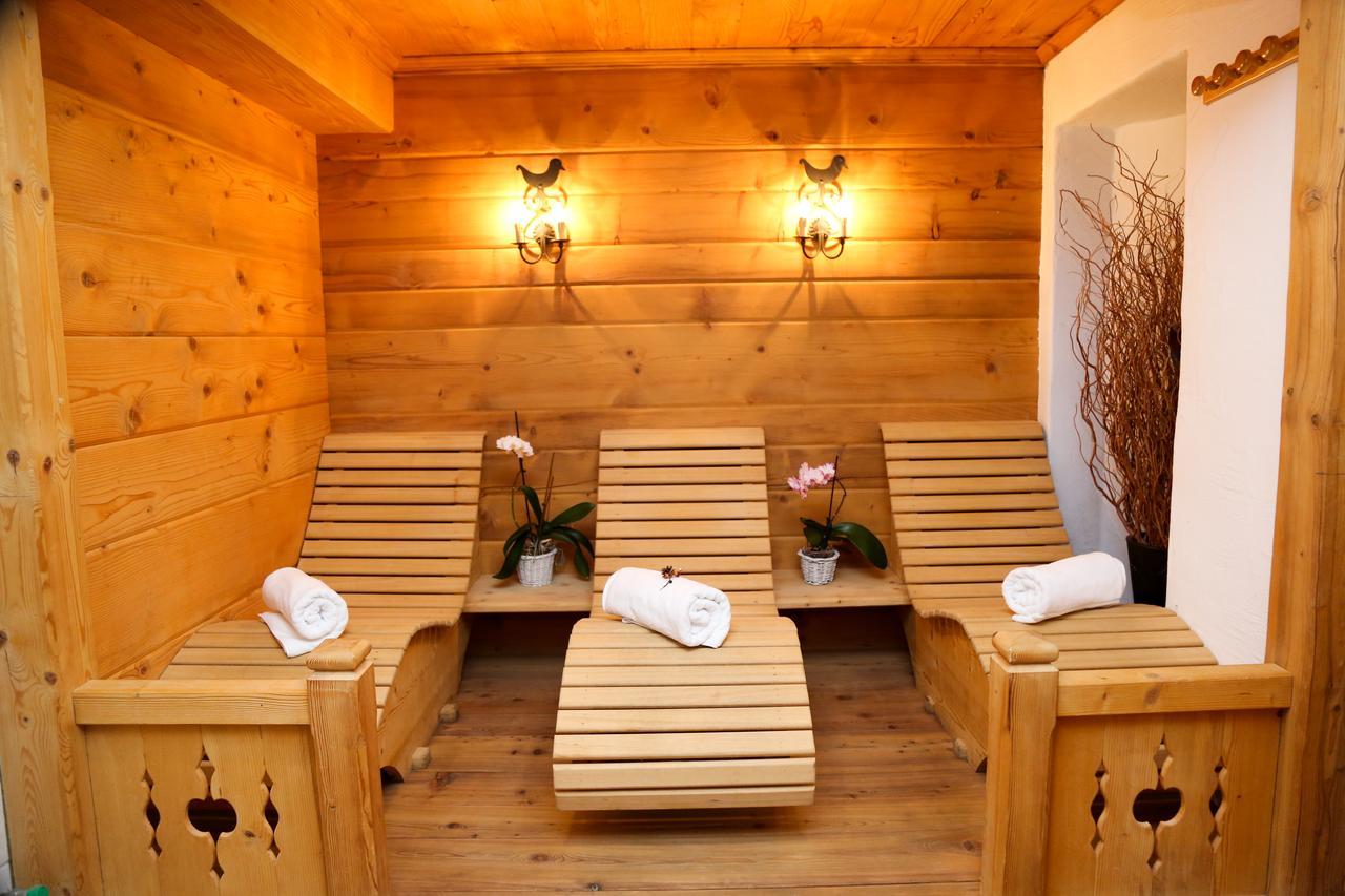 Hotel 3 Etoiles -Restaurant Le Pilatus Courchevel Exterior foto